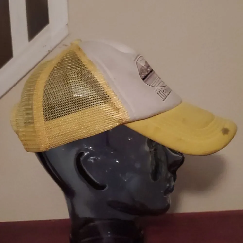 Vintage Maalaea Store Maui Hawaii Mesh Hat